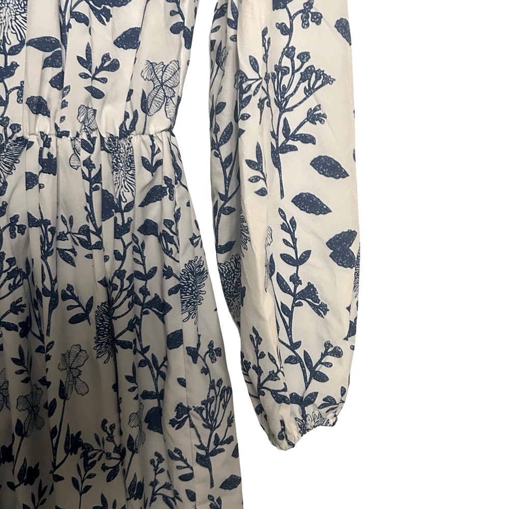 Floral Blue and White Women's Maxi Dress - Picture 4 of 6